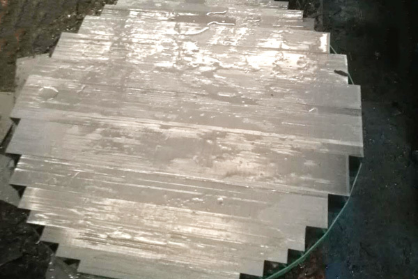 Application Example: Colorless Epoxy for Iron Core End Face